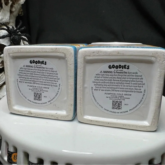 DW Home GOODIES Fall Halloween Milk Carton Pumpkin Cold Brew Scented Candle - Picture 12 of 12